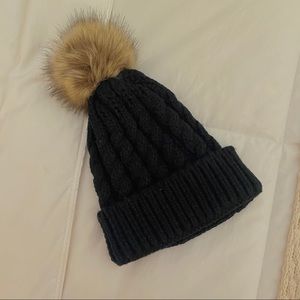Pom Pom beanie hat